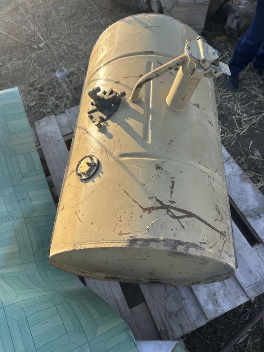 Топливный бак краз 175л