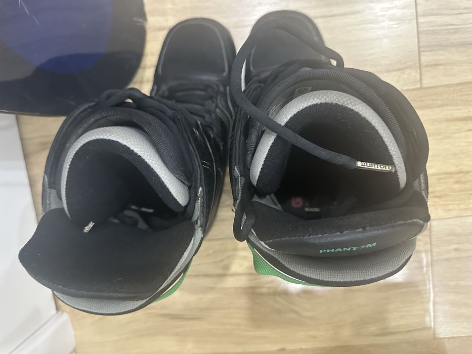 Продам  сноуборд с ботинками