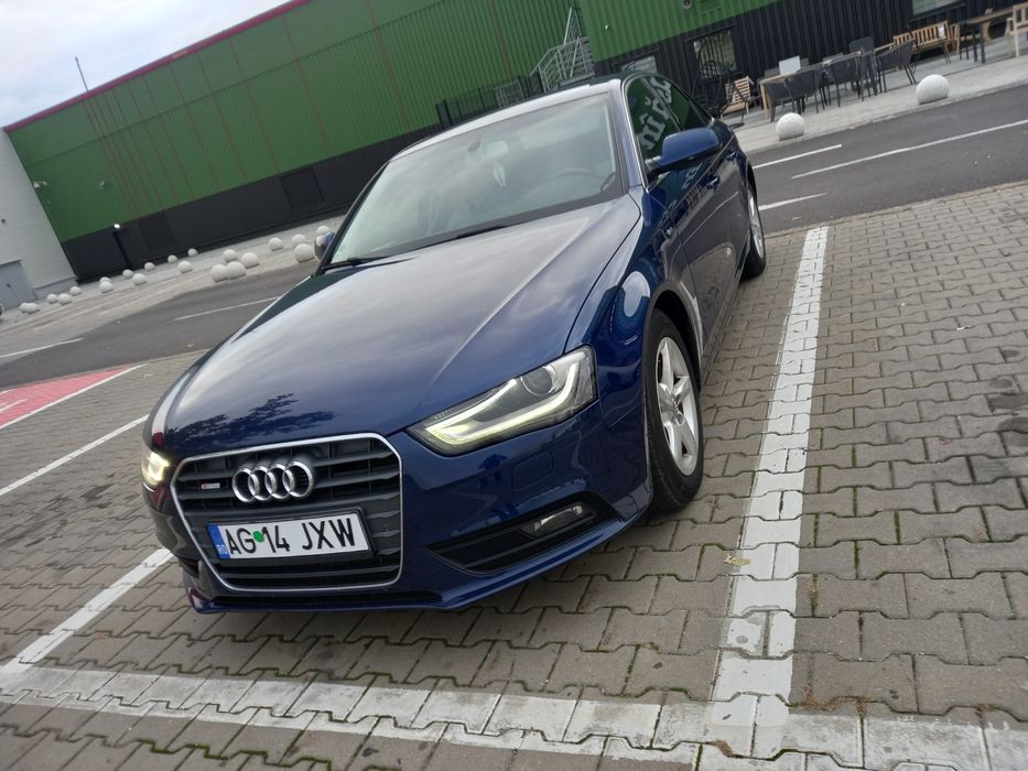 Vând Audi A4 din 2013