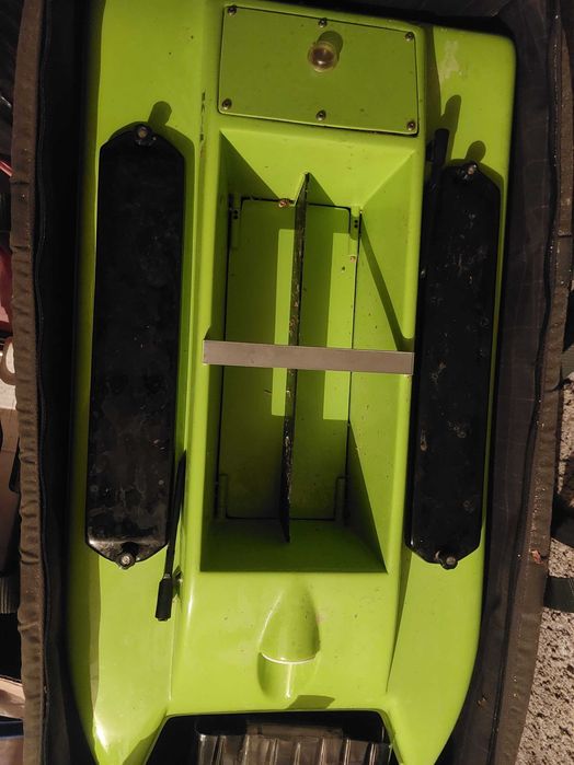 Лодка за захранка