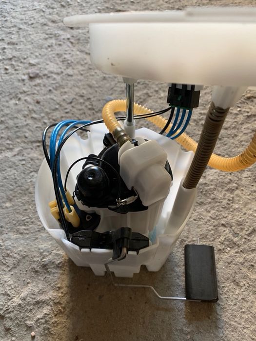 Бензинова помпа за Мини Купър/ Mini Cooper 2.0i