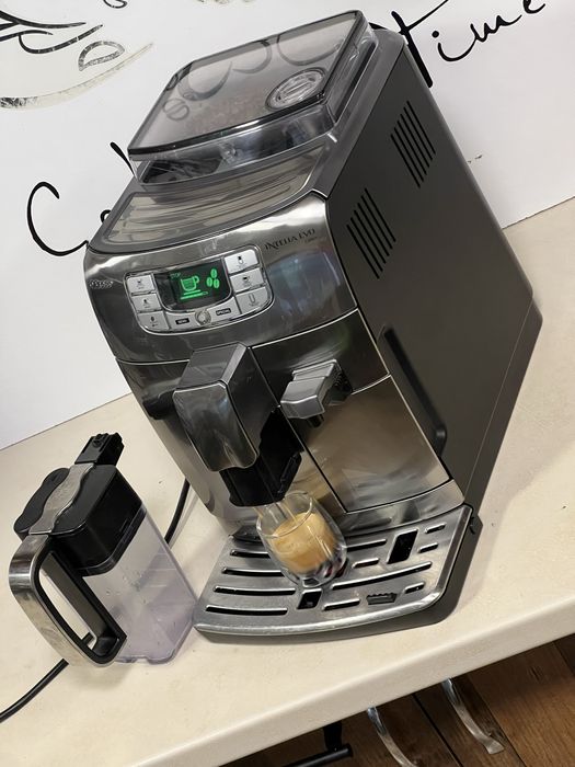Кафемашина кафе автомат Saeco intelia evo Latte+ с гаранция