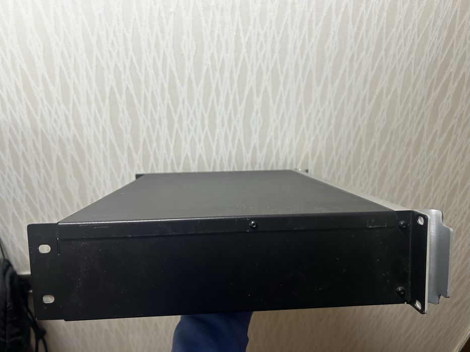 Продам усилитель crown xti 4000