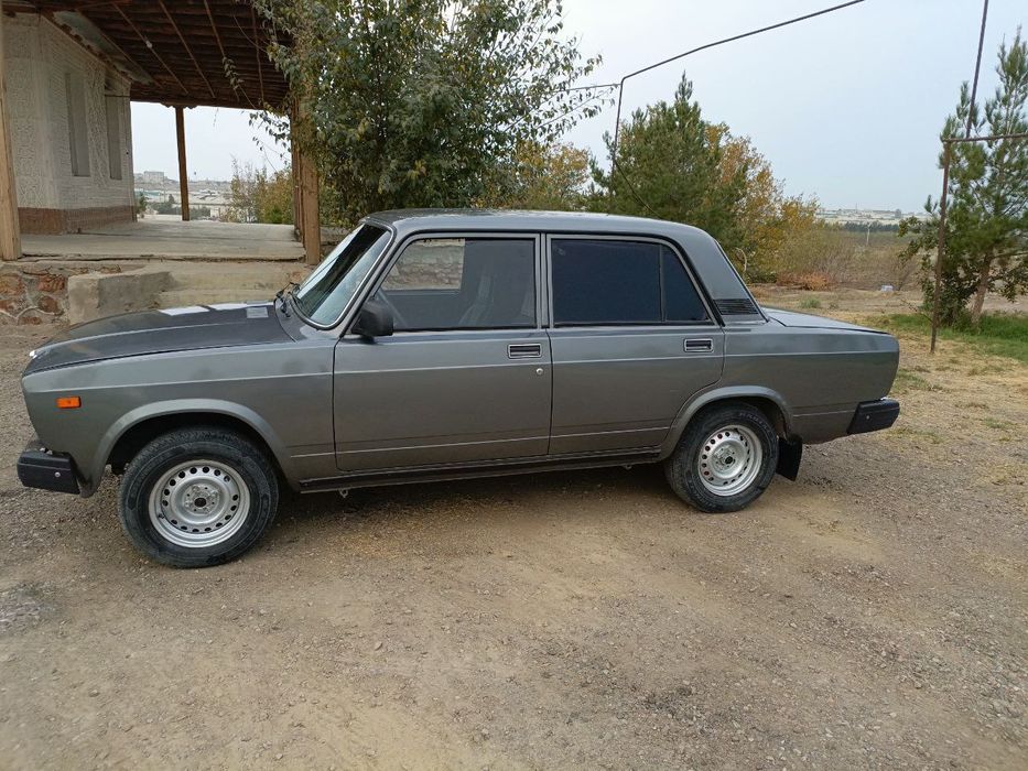 Xolati yaxshi minishga tayyor matorida ozgina ovozi bor ozgina rasxodi