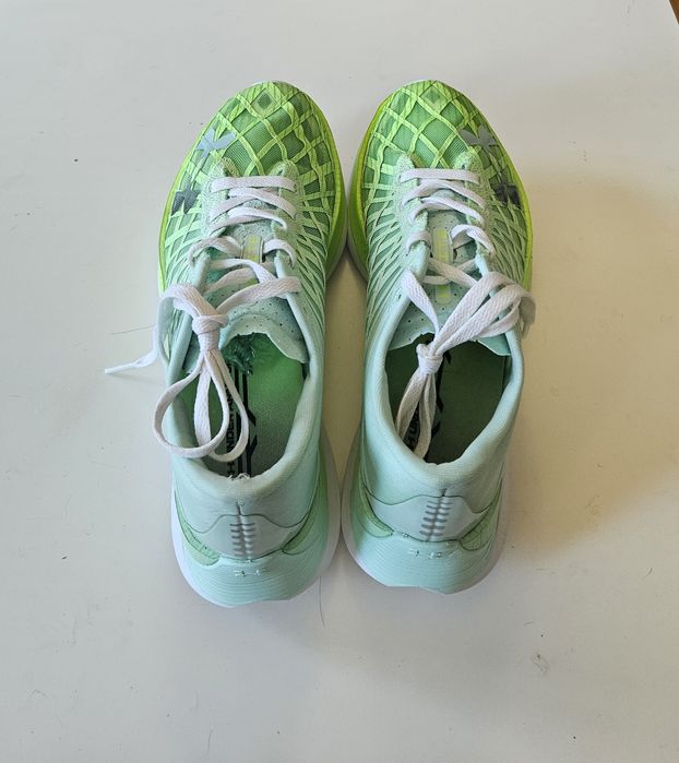 UnderArmour Flow Velociti Elite