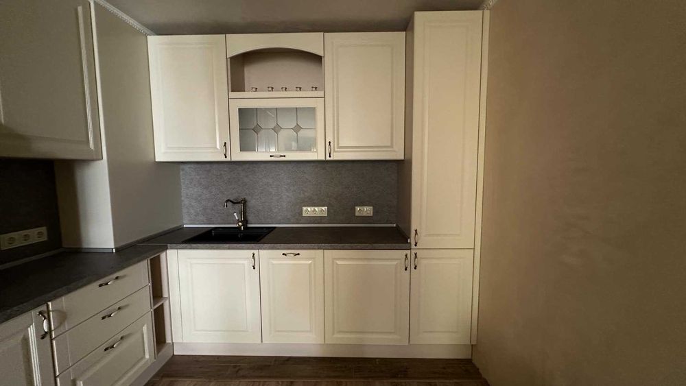 Дава се под наем Двустаен апартамент в София, Зона Б-19 - 69 кв.м за 714 € - Снимка #3