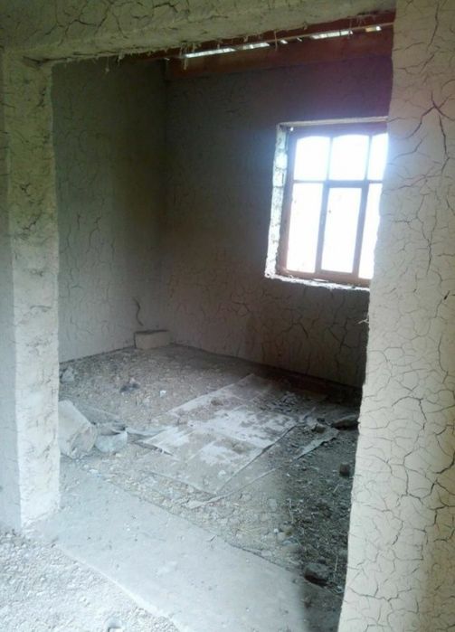 Үй сатылады. Продам дом.