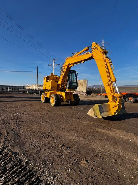 Exacavator pe pneuri Case 788