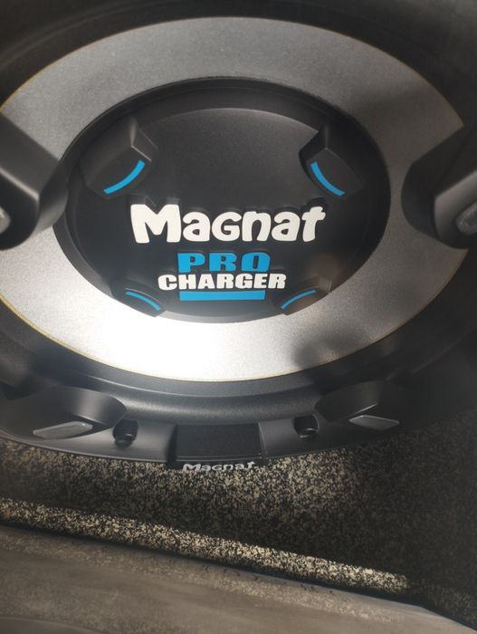 Продам сабвуфер,торга нет