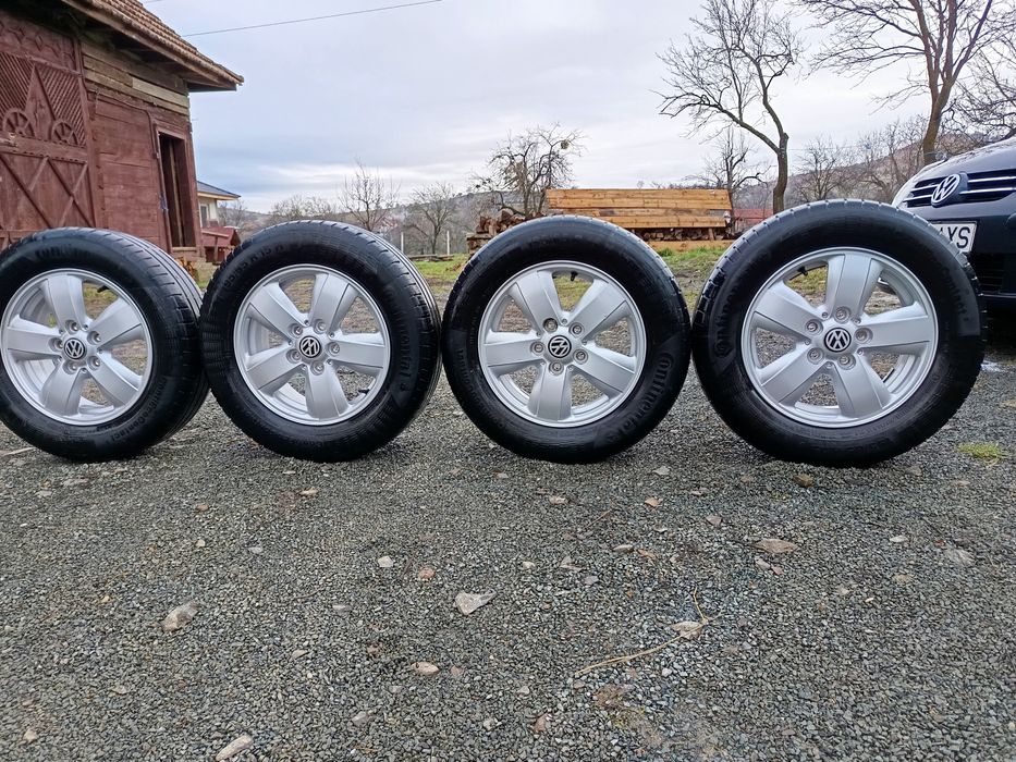 Vând jante cu anvelope continental