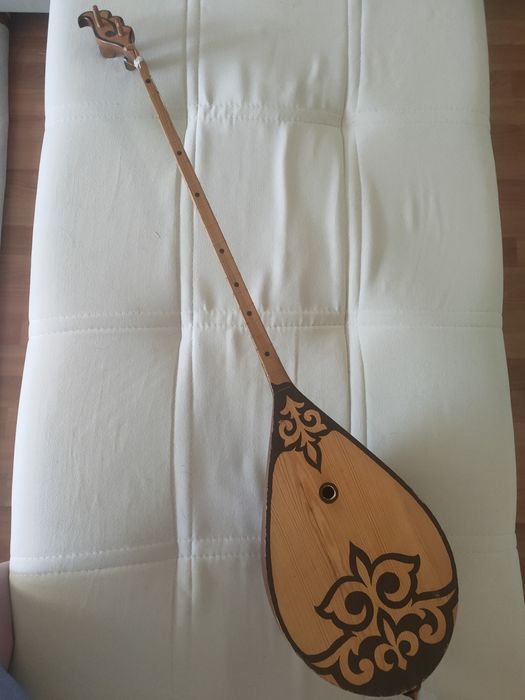 Домбыра домбыра требует ремонт