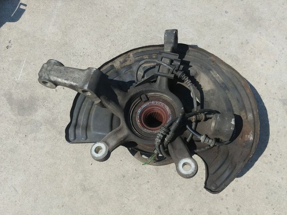 fuzeta dreapta fata  mercedes b-class w246  a2464210820
