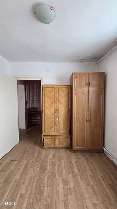 Apartament ieftin cu 3 camere