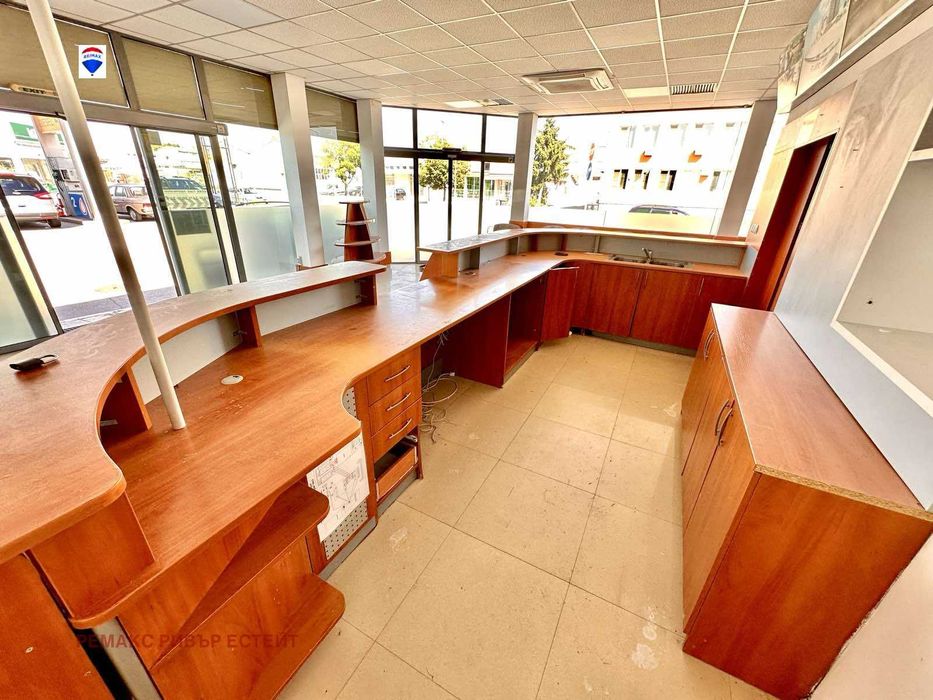 Дава се под наем Промишлена сграда в Русе, Здравец Изток - 2000 кв.м за 4090 € - Снимка #6