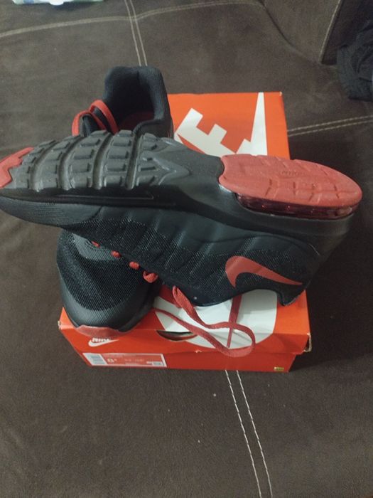 Маратонки Nike Air Max invigor