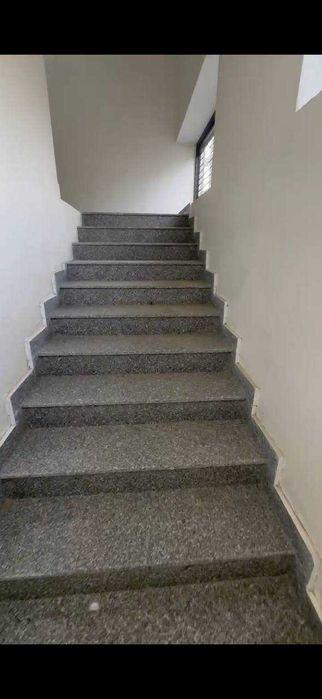 Tijorat uchun ijara binosi