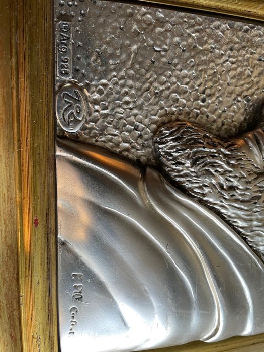 Pictura in relief Padre Pio din argint 925 semnata anii 1980