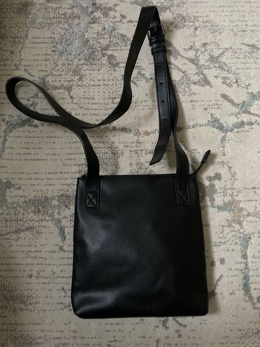 продам барсетку от Armani