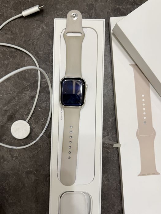 Apple watch series 8