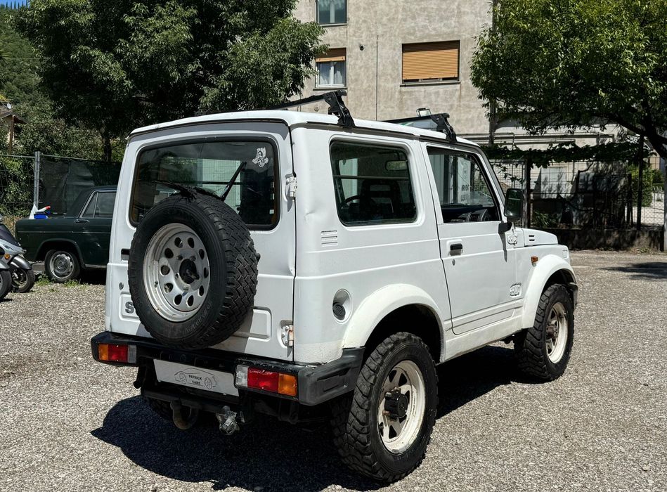 Suzuki samurai 4x4  tel:0.0.3.9.3.2.7.5.3.3.9.7.0.3
