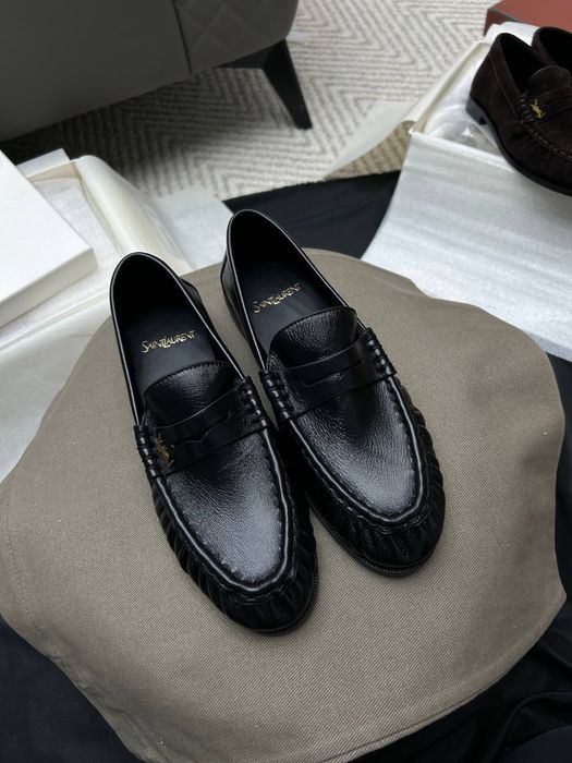 Pantofi Saint Laurent