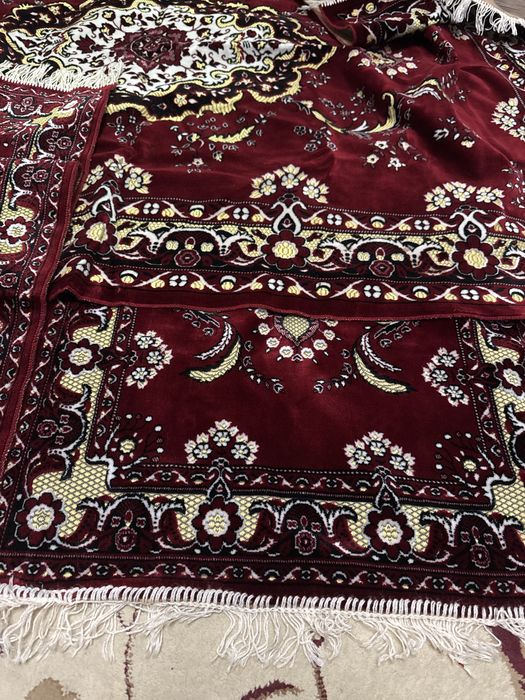 Pokrival divan va kreslo uchun