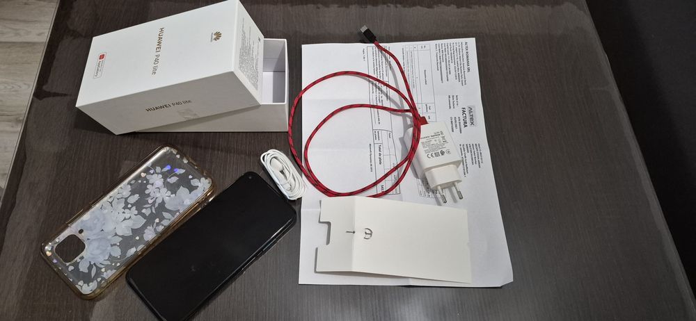 Telefon Huawei P40 lite