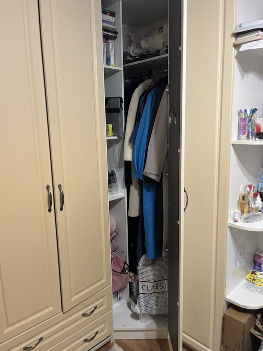 Спальный гарнитур