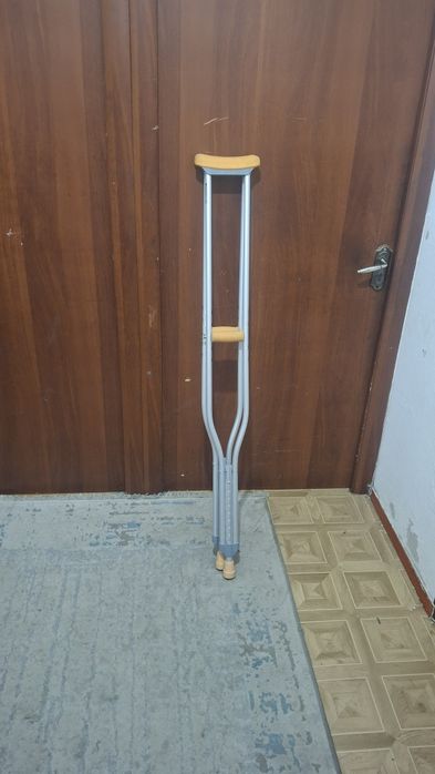 Костыли подмышечные