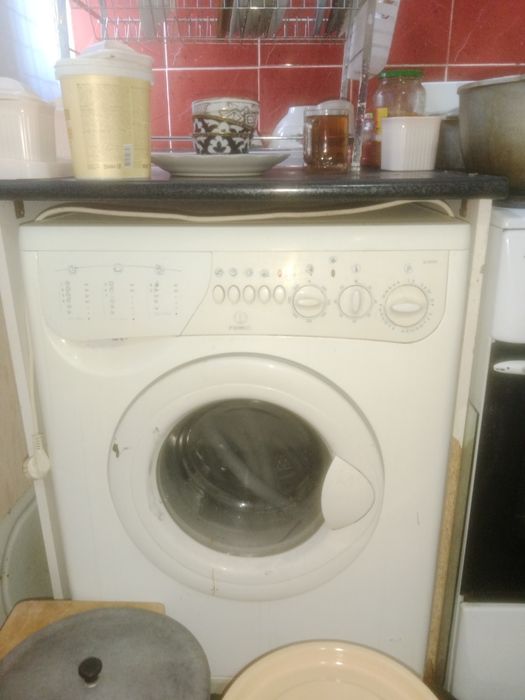 Avtamat ishlashi yaxshi narxi 2 mln kelshamiz