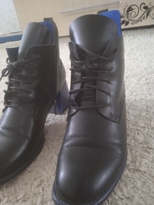 Продам ботинки жен.