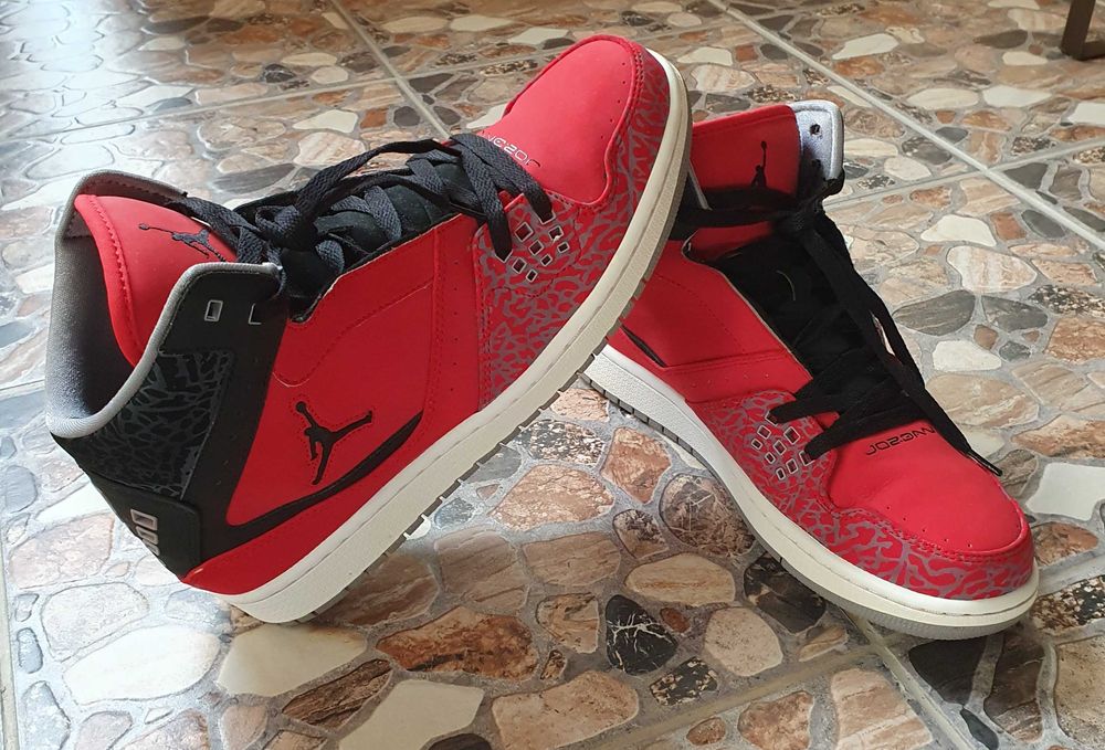 Nike Air Jordan 1 Flight Fire Red originali