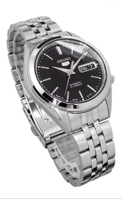 Seiko SNKL23J1 — механические часы