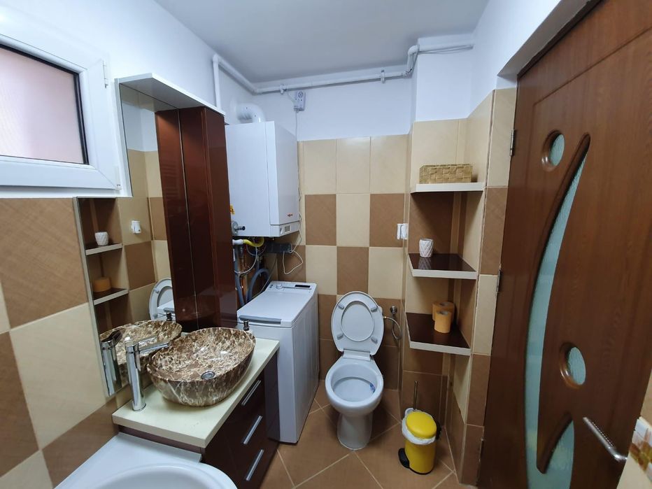 Inchiriez Studio la Casa in Ghimbav  2 Camere cu Bucatarie Open Space .