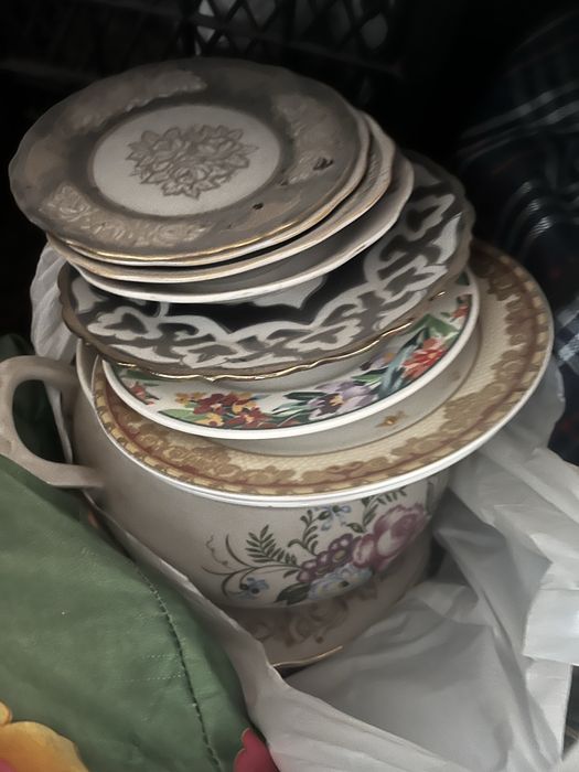 Продам посуду все за 100000 сум