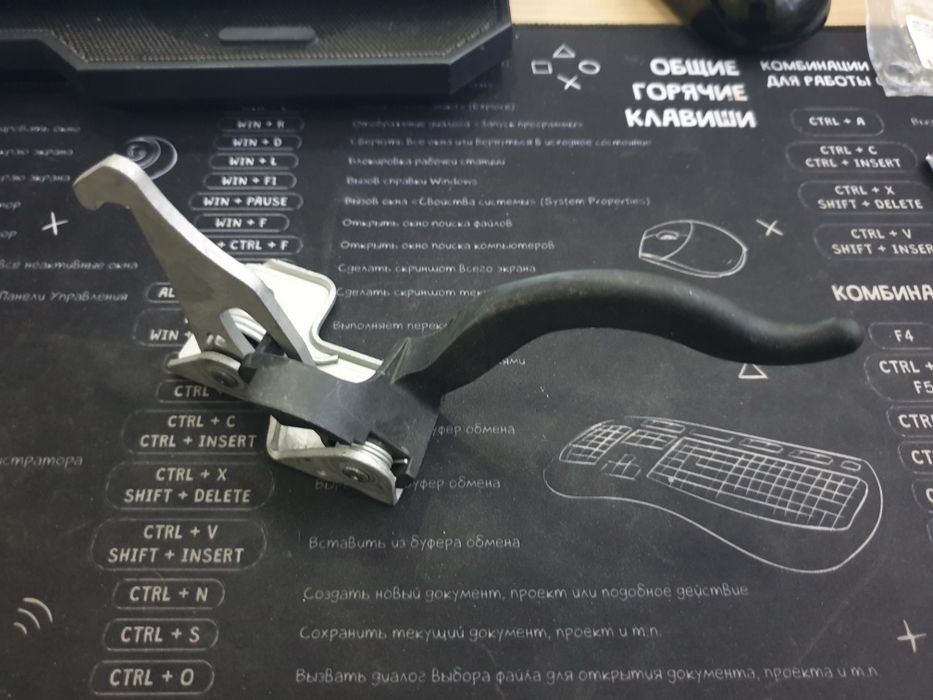 Крюк замка капота X5 E53