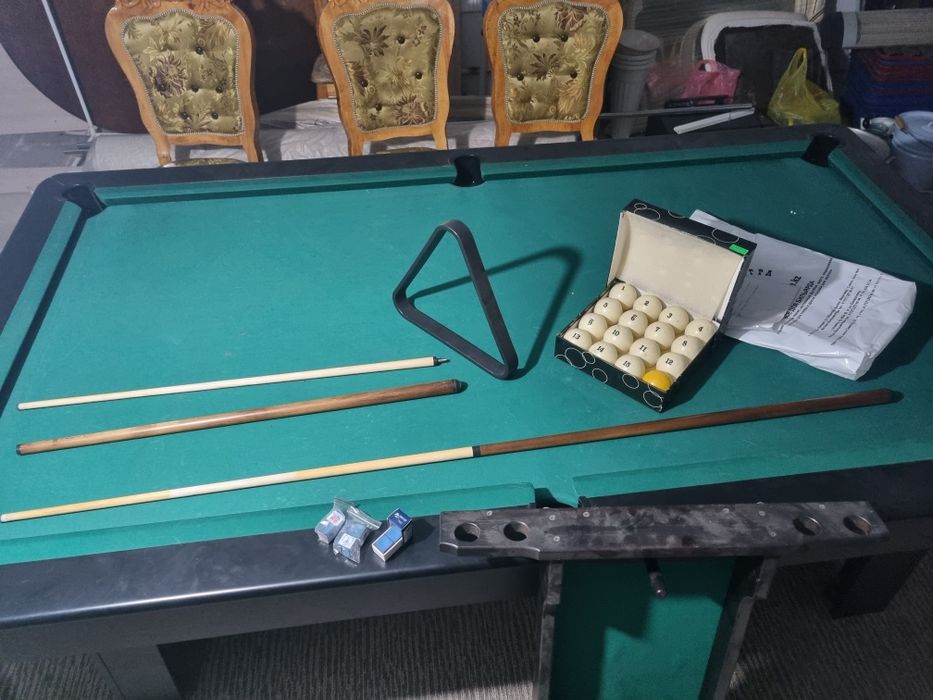 Бильярдный стол продам