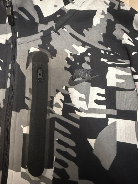 Nike teche fleece Camo