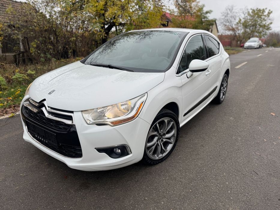 Citroen DS4 | 1.6e-HDI | SoChic | 2012 | Euro 5
SoChic | 2012 | Euro 5