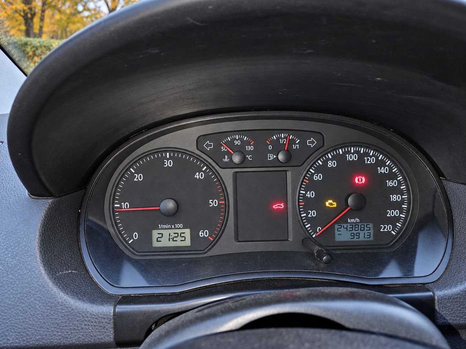 VOLKSWAGEN Polo 2007 — imagine 4