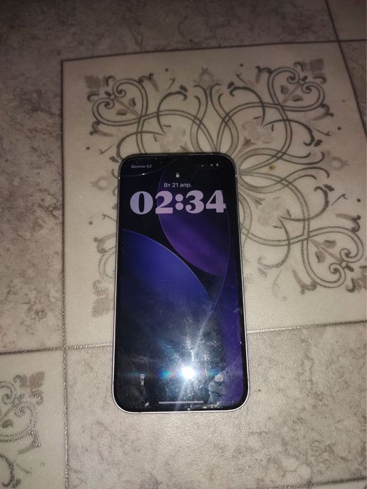 iPhone 14 128 гб.