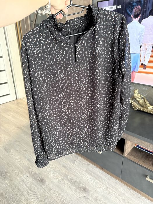 Летни ризи размер М,20€ двете