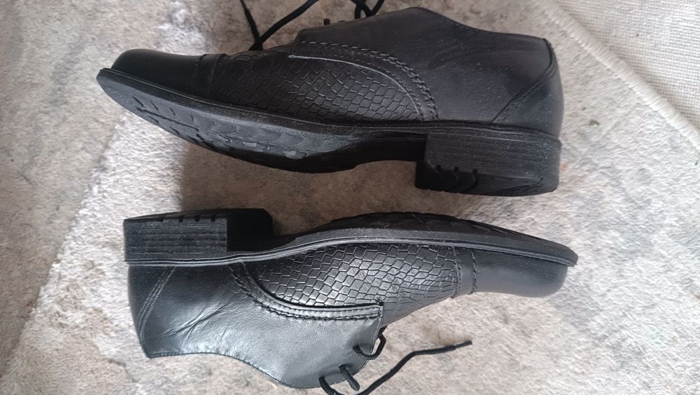 Туфли на мальчика р 35