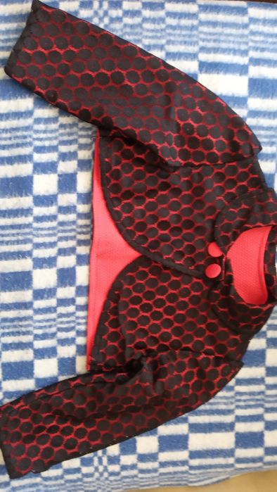 Продавам детски рокли