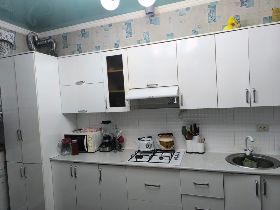 Продаётся кухонная мебель