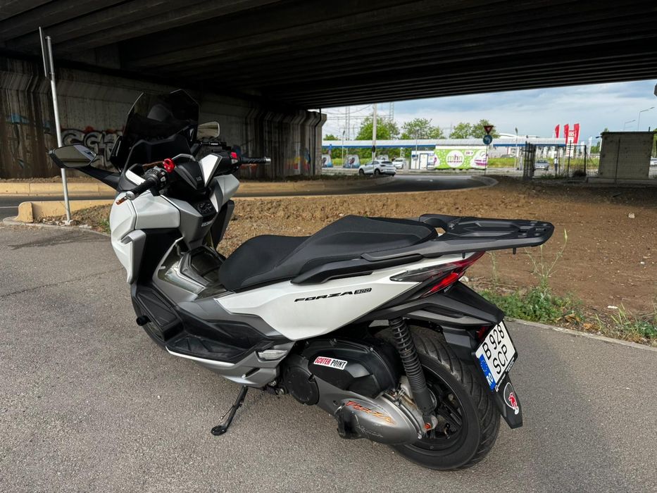 Honda forza 300 abs