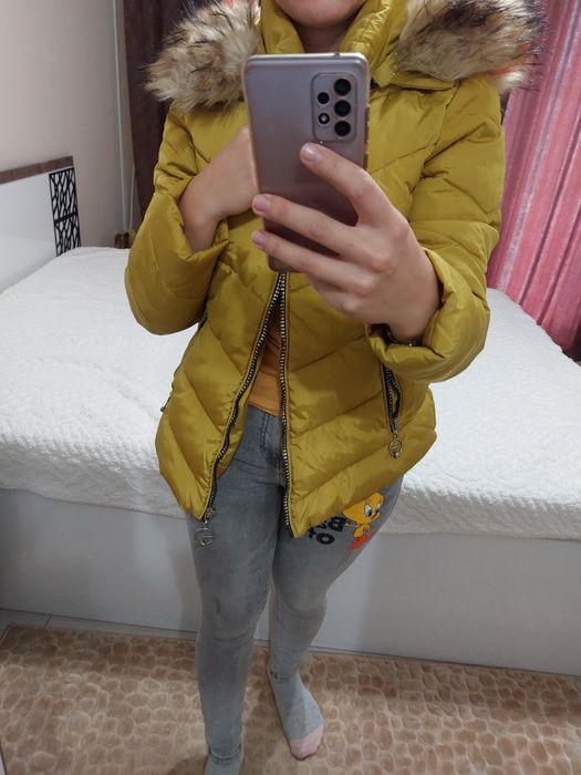 Дамско жълто яке