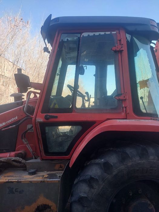 Продам экскаватор -погрузчик