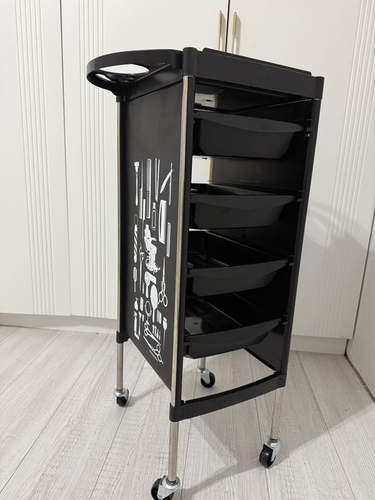 Помощник парикмахера