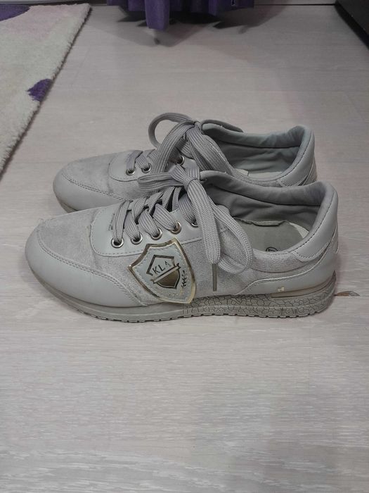 Дамски маратонки 37номер